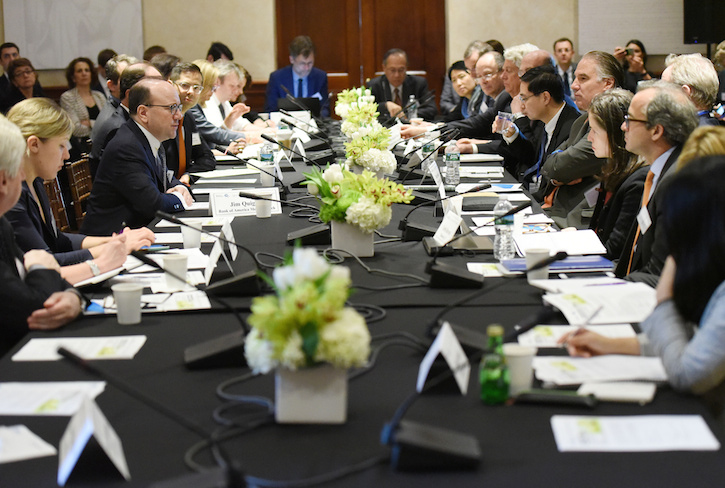 thumbnail image for 国际绿色金融圆桌高峰会议在美国华盛顿特区召开
